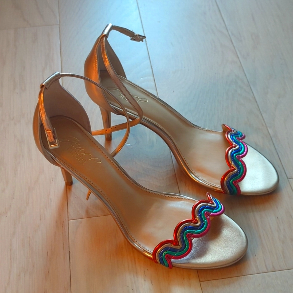 Jewel by Badgley Mischka high heal sandals